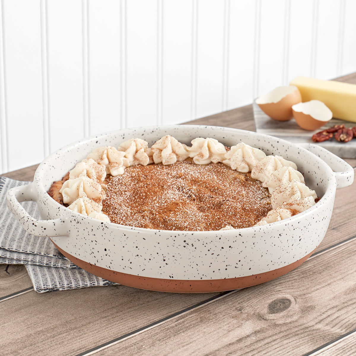 1.7-Quart Speckled White Round Stoneware Pie Pan Baking Dish